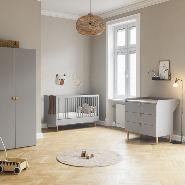 Babyzimmer 3-teilige set mit Mitwachsendes Babybett, Kleiderschrank und Kommode in Grau von Petite Amélie