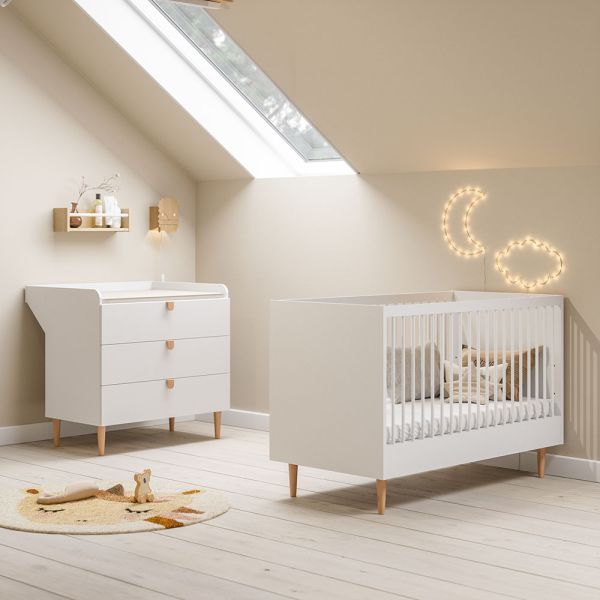Babyzimmer 2-teilige set mit Mitwachsendes Babybett und Kommode in Weiss von Petite Amélie