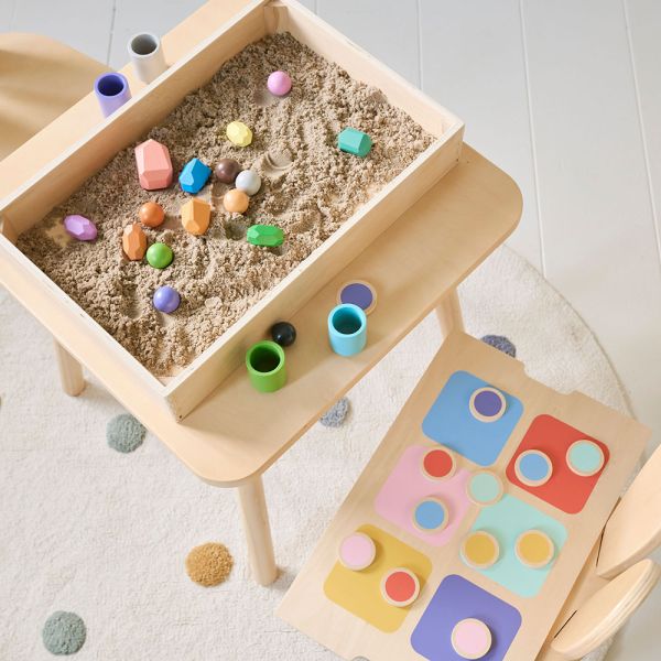 Fühlbox aus Holz mehrfarbig mit Farbsortierspiel Montessori von Petite Amélie 