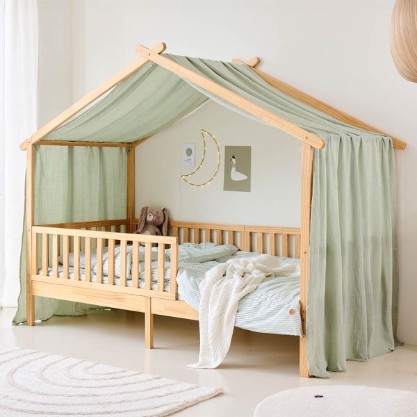 Hausbett Himmel aus Musselin in Grün von Petite Amélie
