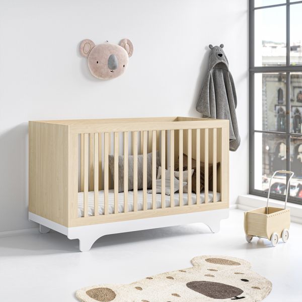 Mitwachsendes Babybett 140x70 aus der Playwood Kollektion von Petite  Petite Amélie