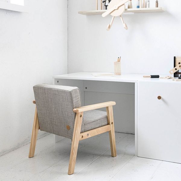 Screibtisch in Weiß aus Holz von Petite Amélie