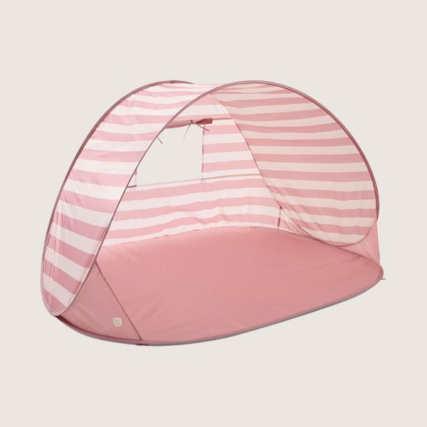 Strandmuschel Pop Up als pinkes Wurfzelt für den Strand von Petite Amélie