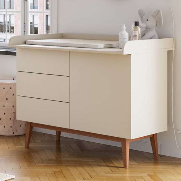 Wickelkommode Aufsatz aus Holz in der Farbe Greige aus der Amande Kollektion von Petite Amélie