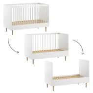 Mitwachsendes Babybett, Kleiderschrank und Wickelkommode set für Babyzimmer in Weiss von Petite Amélie