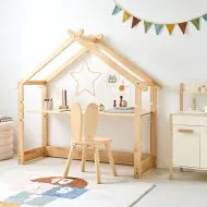 Kinderstuhl aus Holz in Natur für Kleinkinder mit Hasenohren von Petite Amélie