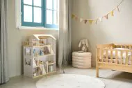 Puppenhaus aus Holz mit Zubehör Blanche 80 cm in Weiß von Petite Amélie