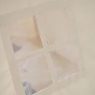 Spielzelt mit Bodenmatte 158 cm hoch aus Baumwolle in Beige mit Stäben aus Kiefernholz von Petite Amélie