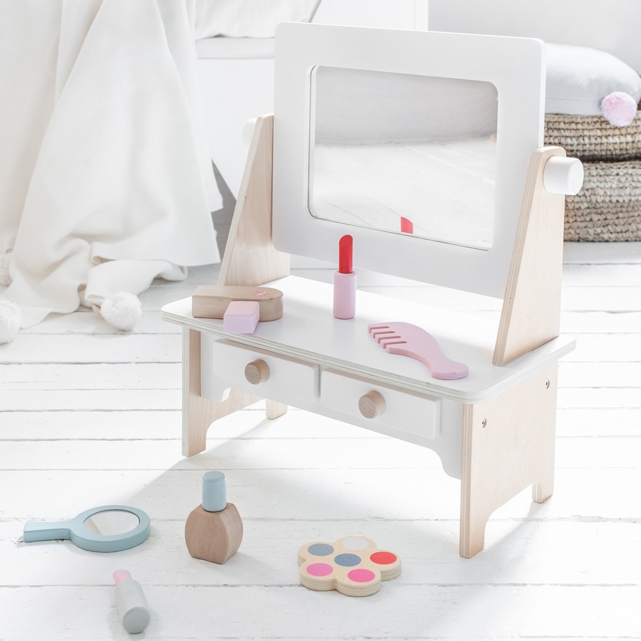 Schminktisch aus Holz | «Ma Première Coiffeuse»