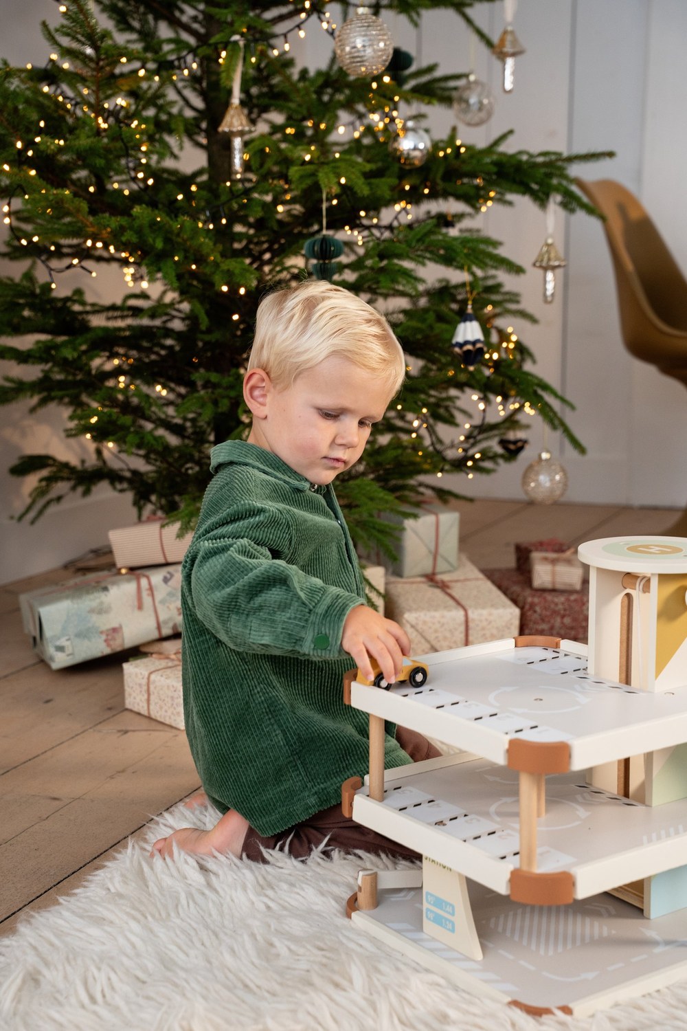 Holz-Spielzeuggarage, Geschenke bis 50 Euro