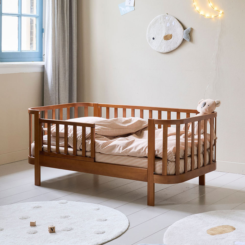 Kinderbett Cocoon aus MassivHolz, 70x140 cm – Petite Amélie